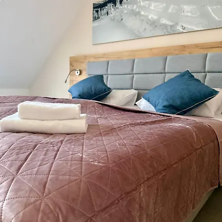 Appartement Czarna Gora 420 3*