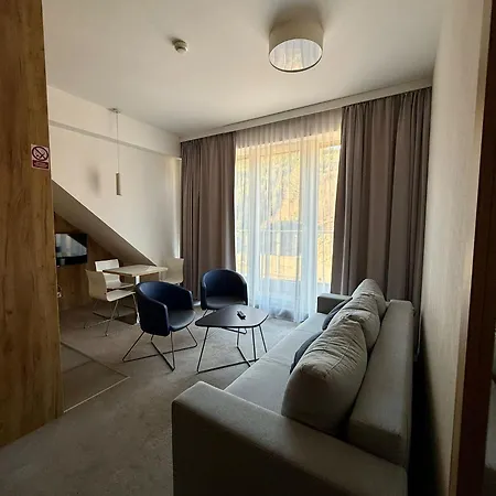 Czarna Gora 420 3* Siena